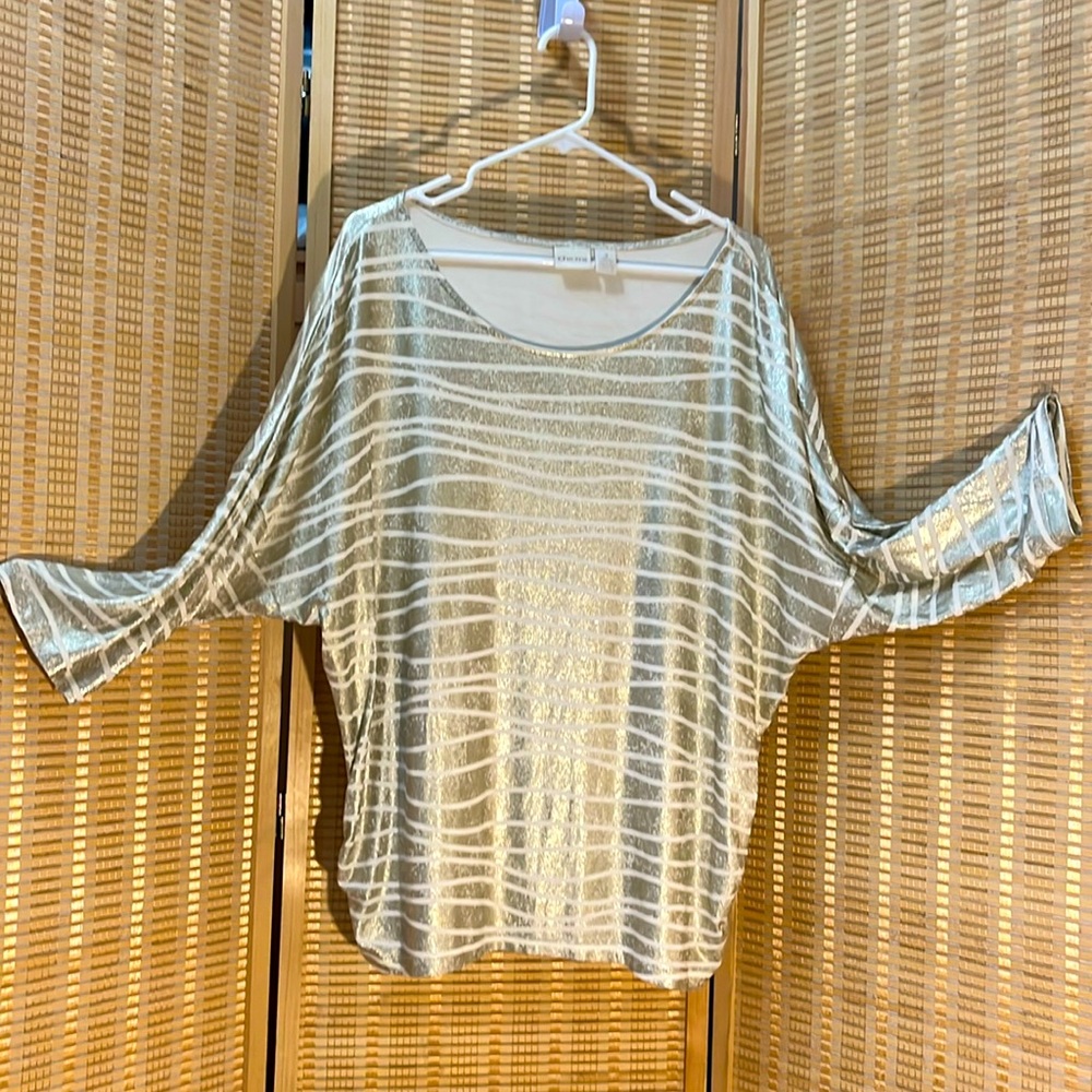 Chicos Metallic Gold and White Stripe Stretch Three Quarter Sleeve Top Sz 3